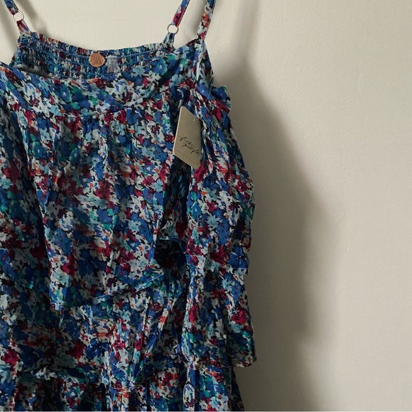 Free People One Talia Tunic Blouse Tiered Ruffle Boho Floral Top size Large - Picture 15 of 16